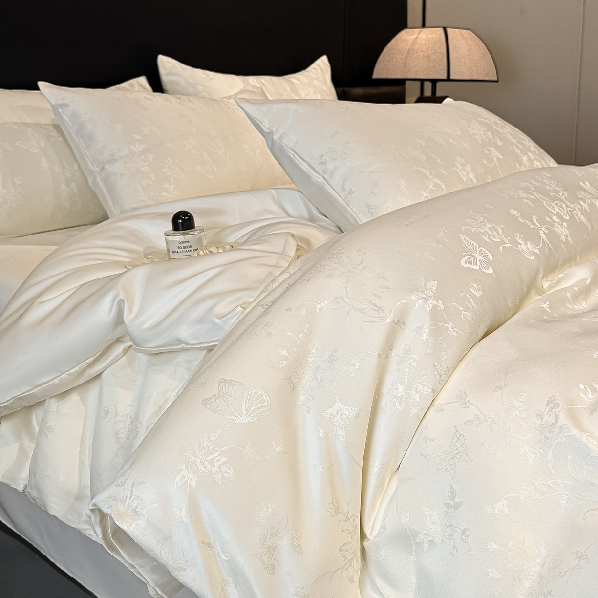 91家纺网 家纺一手货源 找家纺 （总）顺兴家居 2026新款提花水洗真丝四件套