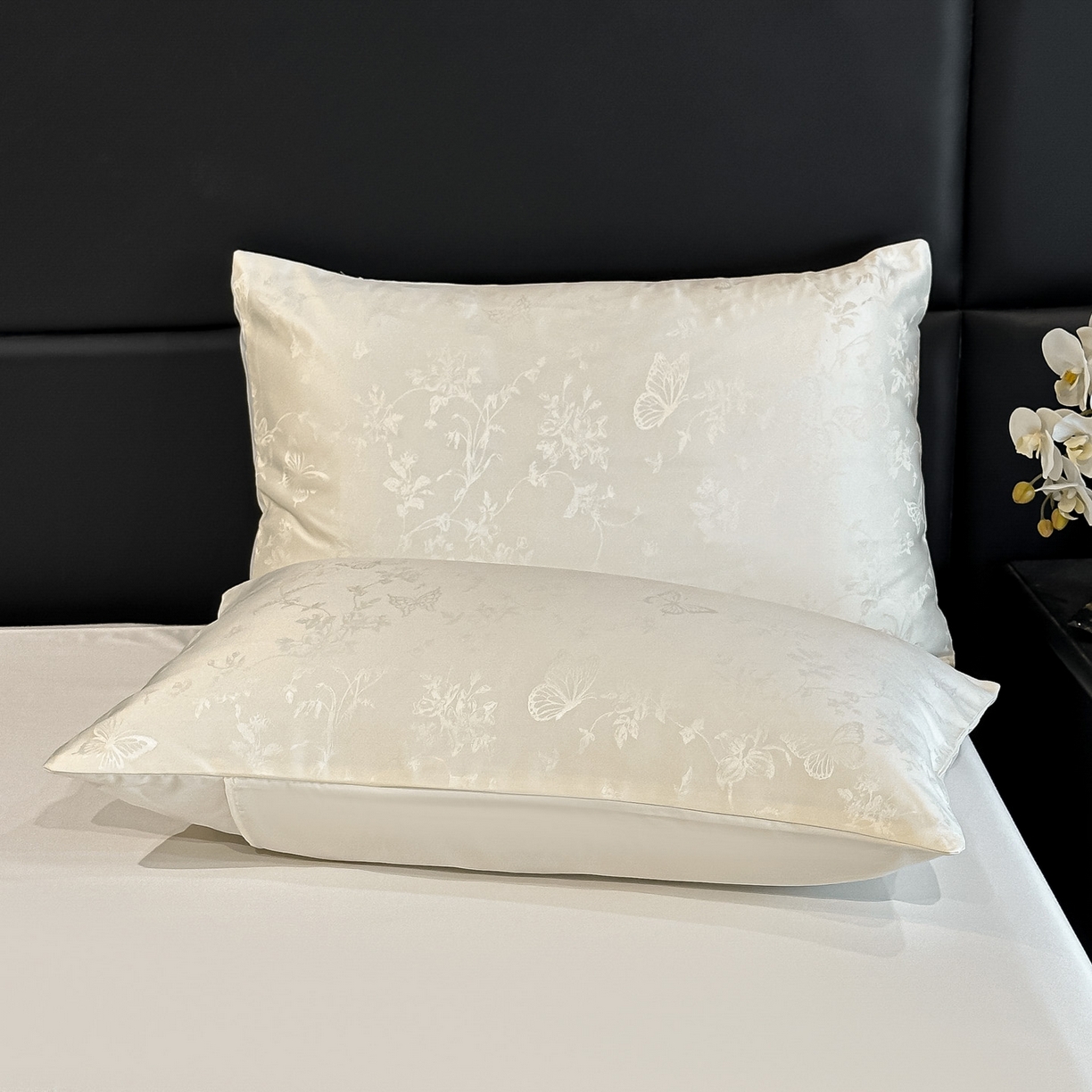 91家纺网 家纺一手货源 找家纺 顺兴家居 2026新款提花水洗真丝四件套 雾中花影-米白