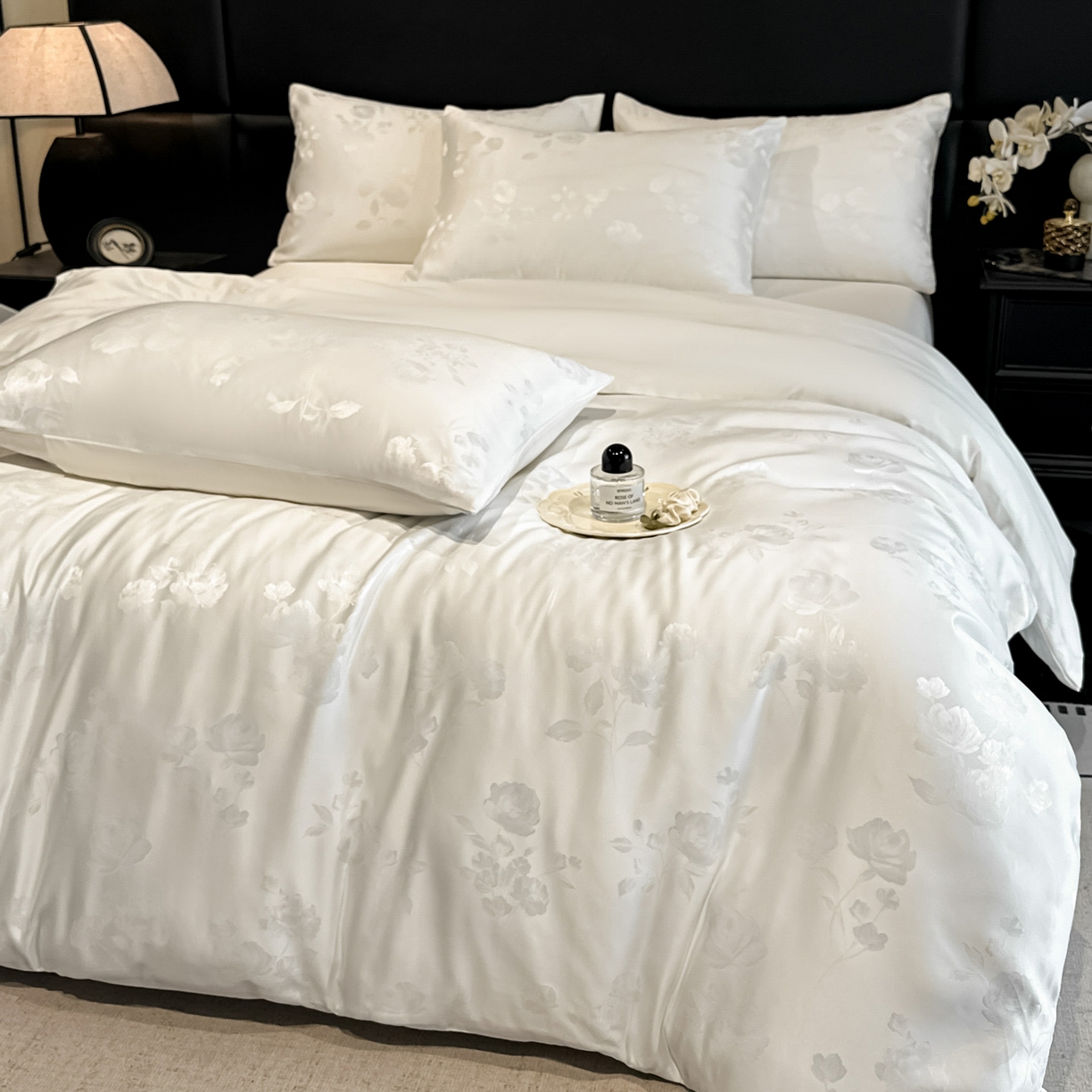 91家纺网 家纺一手货源 找家纺 顺兴家居 2026新款提花水洗真丝四件套 喜花市-米白