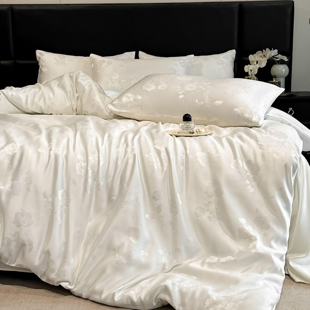 91家纺网 家纺一手货源 找家纺 顺兴家居 2026新款提花水洗真丝四件套 喜花市-米白