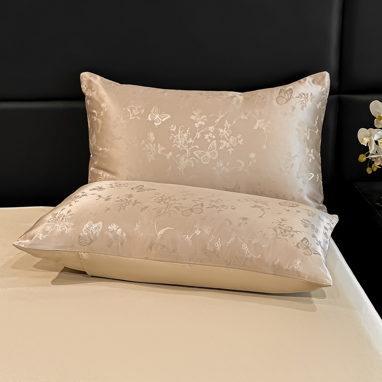 91家纺网 家纺一手货源 找家纺 顺兴家居 2026新款提花水洗真丝四件套 雾中花影-香槟