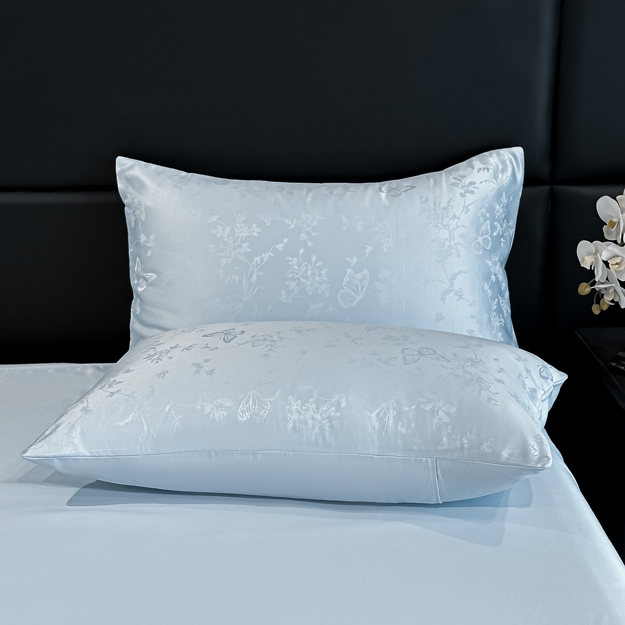 91家纺网 家纺一手货源 找家纺 顺兴家居 2026新款提花水洗真丝四件套 雾中花影-天蓝