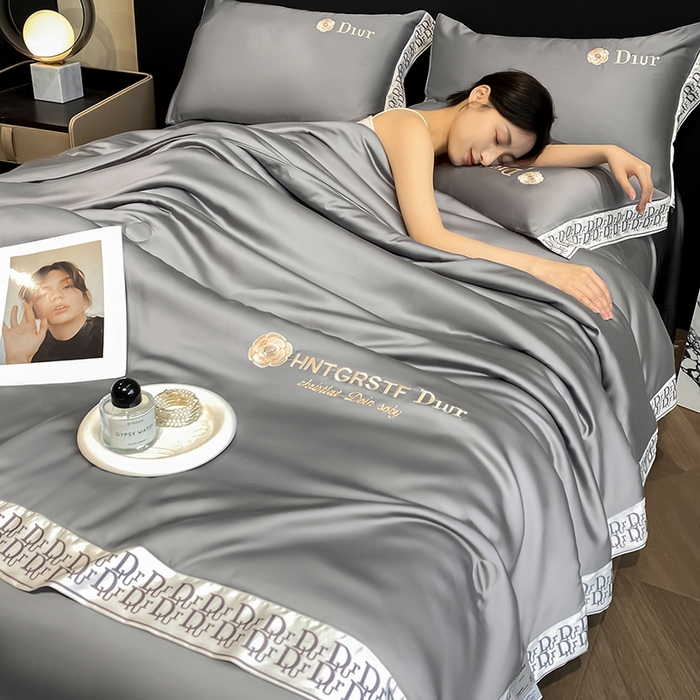 91家纺网 家纺一手货源 找家纺 （总）露梦家纺2026新款A类水洗真丝夏被-格调