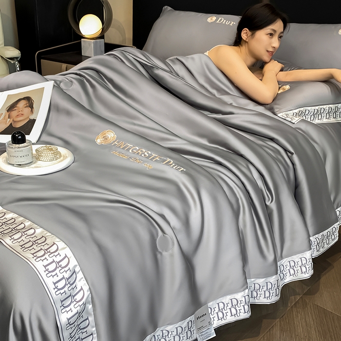 91家纺网 家纺一手货源 找家纺 （总）露梦家纺 2026新款安迪水洗真丝夏被四件套