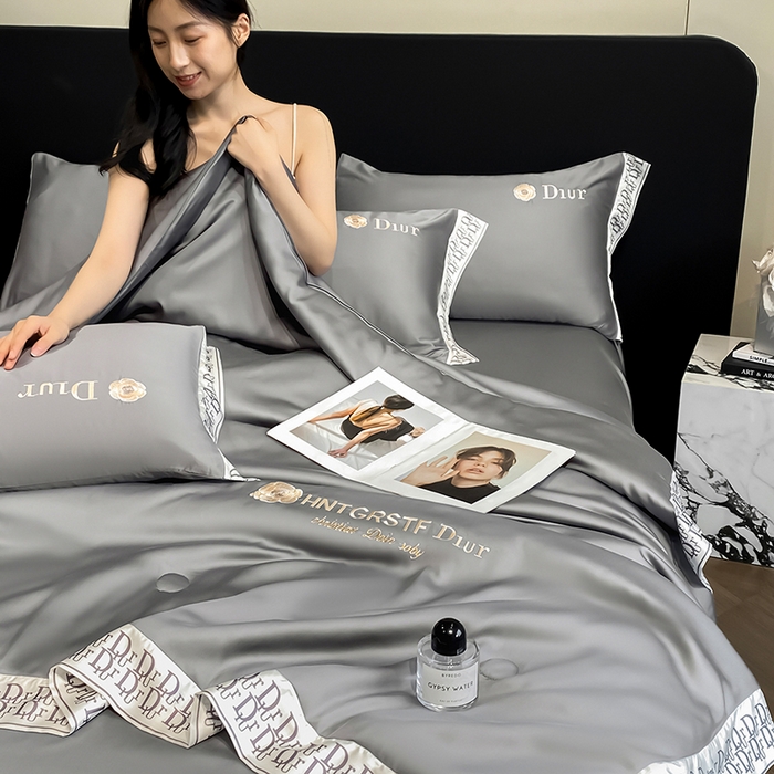 91家纺网 家纺一手货源 找家纺 （总）露梦家纺 2026新款安迪水洗真丝夏被四件套