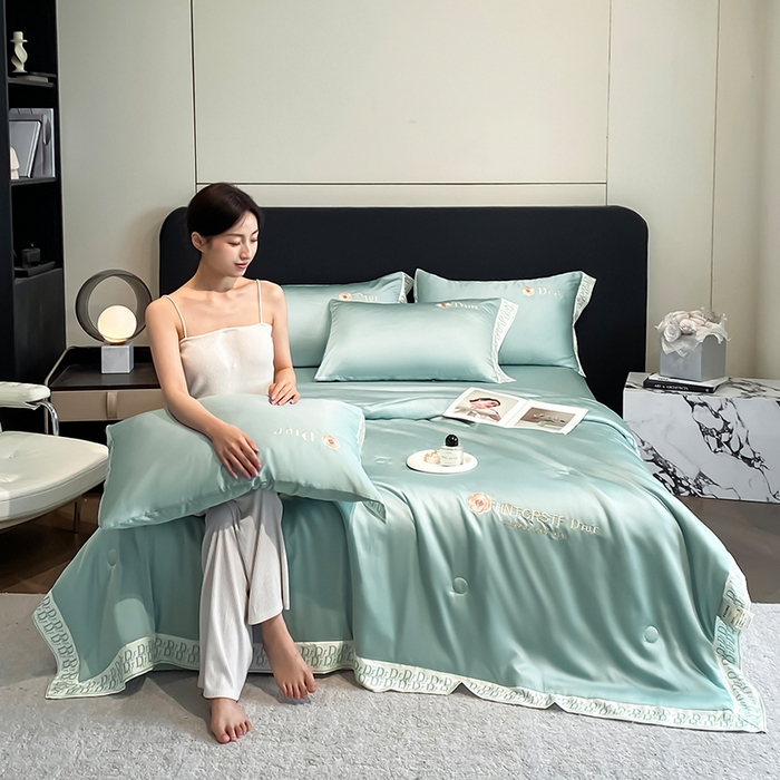 91家纺网 家纺一手货源 找家纺 露梦家纺 2026新款安迪水洗真丝夏被四件套 安迪-海盐绿