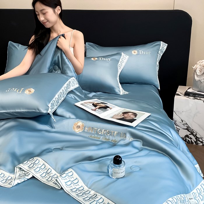 91家纺网 家纺一手货源 找家纺 露梦家纺 2026新款安迪水洗真丝夏被四件套 安迪-摩卡蓝