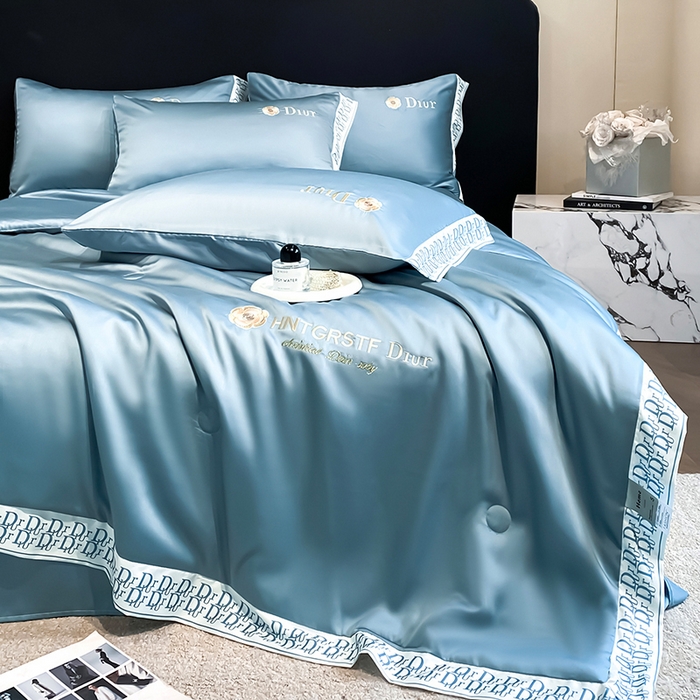 91家纺网 家纺一手货源 找家纺 露梦家纺 2026新款安迪水洗真丝夏被四件套 安迪-摩卡蓝