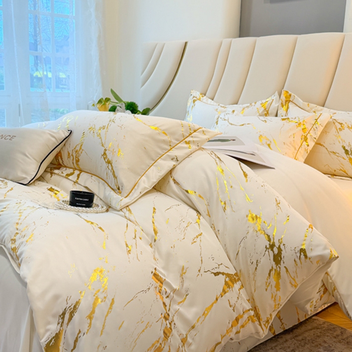 91家纺网 家纺一手货源 找家纺 棠颂家纺 2026新款直播热款沐光天丝烫金四件套吊边床单一字绣（礼盒款） 鎏金岁月-白金
