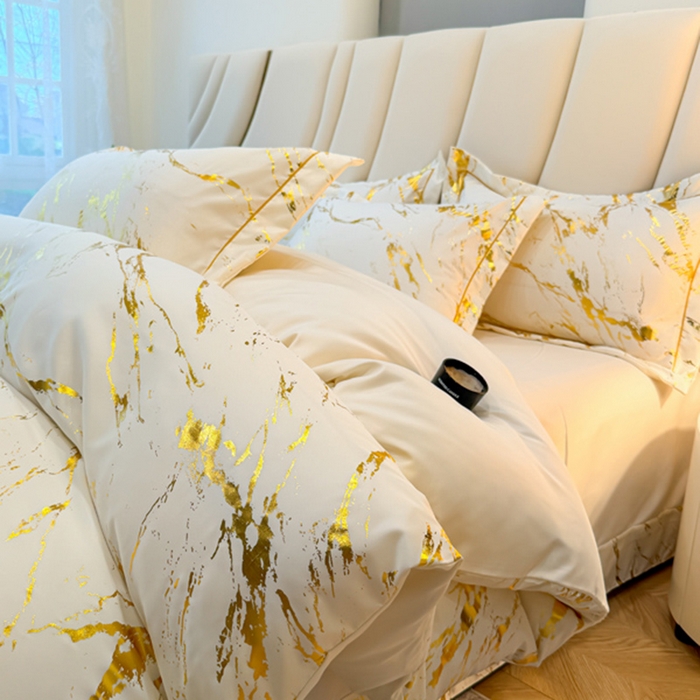 91家纺网 家纺一手货源 找家纺 棠颂家纺 2026新款直播热款沐光天丝烫金四件套吊边床单一字绣（礼盒款） 鎏金岁月-白金