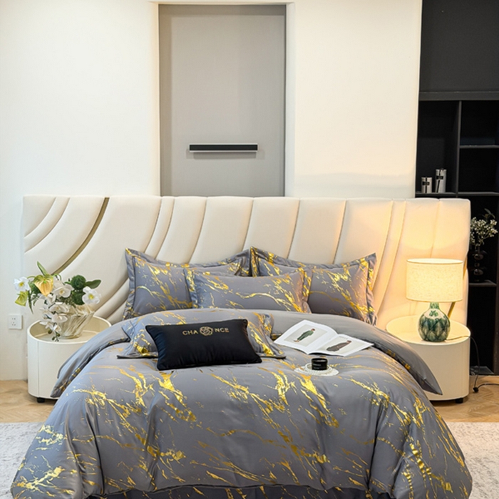 91家纺网 家纺一手货源 找家纺 棠颂家纺 2026新款直播热款沐光天丝烫金四件套吊边床单一字绣（礼盒款） 鎏金岁月-星辰灰