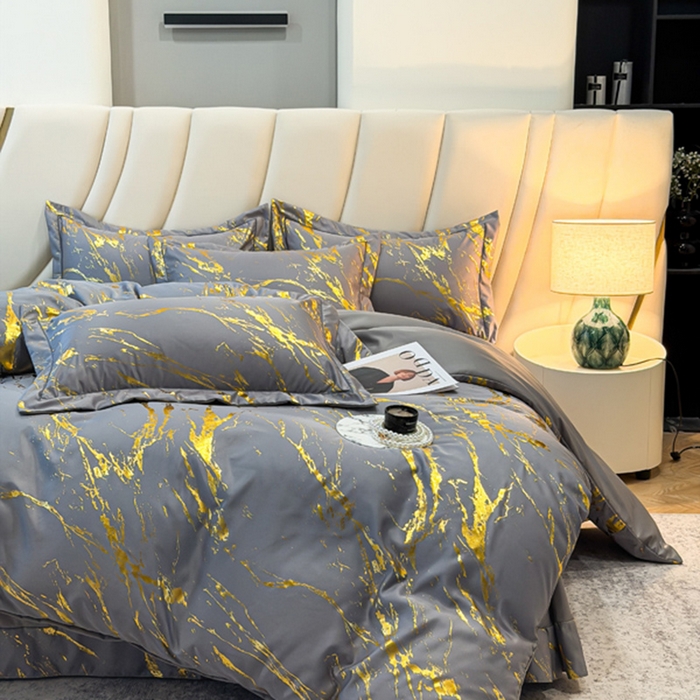 91家纺网 家纺一手货源 找家纺 棠颂家纺 2026新款直播热款沐光天丝烫金四件套吊边床单一字绣（礼盒款） 鎏金岁月-星辰灰