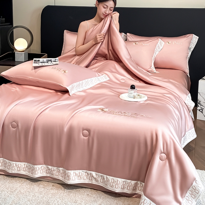 91家纺网 家纺一手货源 找家纺 露梦家纺 2026新款安迪水洗真丝夏被四件套 安迪-胭脂粉