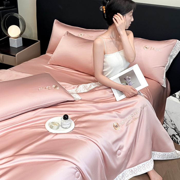 91家纺网 家纺一手货源 找家纺 露梦家纺 2026新款安迪水洗真丝夏被四件套 安迪-胭脂粉