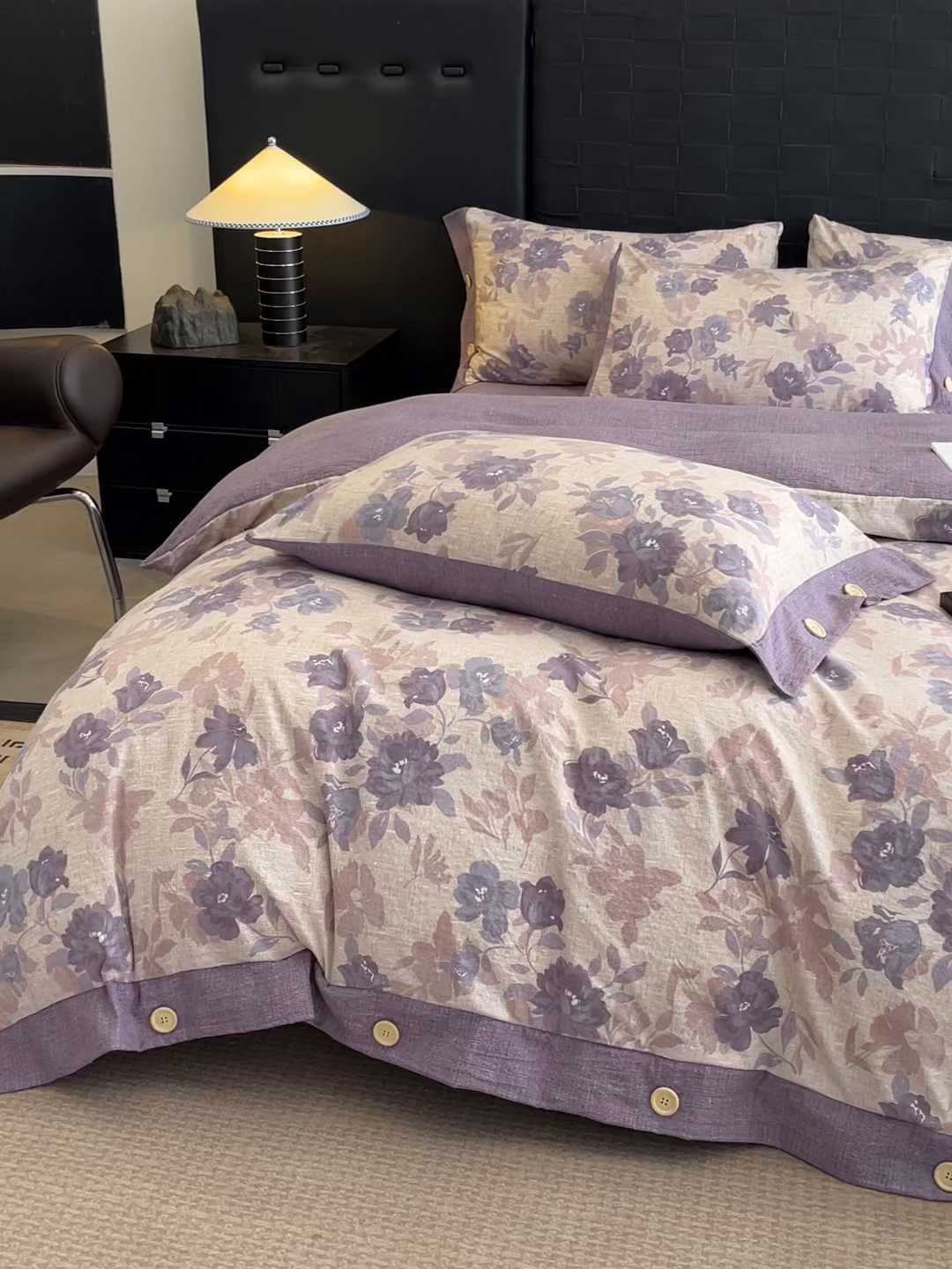 91家纺网 家纺一手货源 找家纺 圣比熊 2026春夏新款A类原麻纽扣四件套加厚被套床单宿舍双人床仿亚麻套件-最新款 安紫