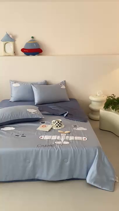 91家纺网 家纺一手货源 找家纺 （总）曼布缇 2026春夏新款60S兰精天丝绣花款夏被四件套-翱翔