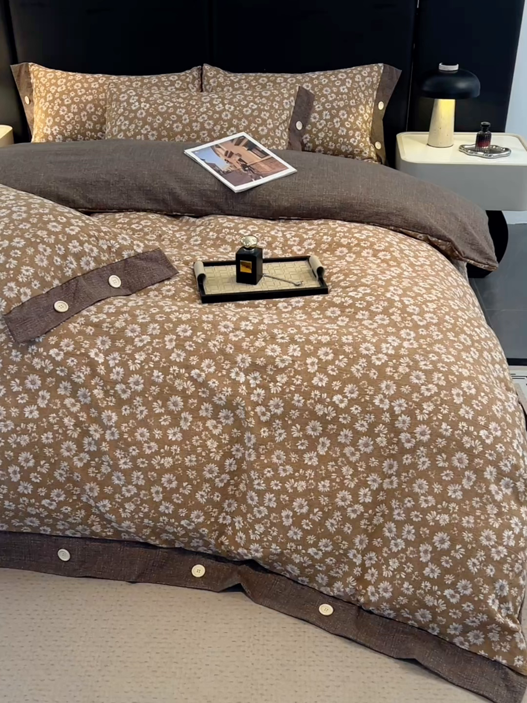 91家纺网 家纺一手货源 找家纺 圣比熊 2026春夏新款A类原麻纽扣四件套加厚被套床单宿舍双人床仿亚麻套件-最新款 梦之秋