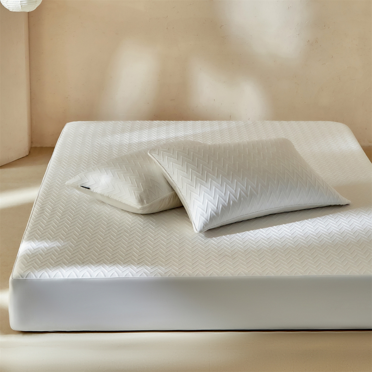 91家纺网 家纺一手货源 找家纺 傲蕾良品  2026新款出口韩国高分子冰丝软凉席【床笠&平铺款】 波浪白