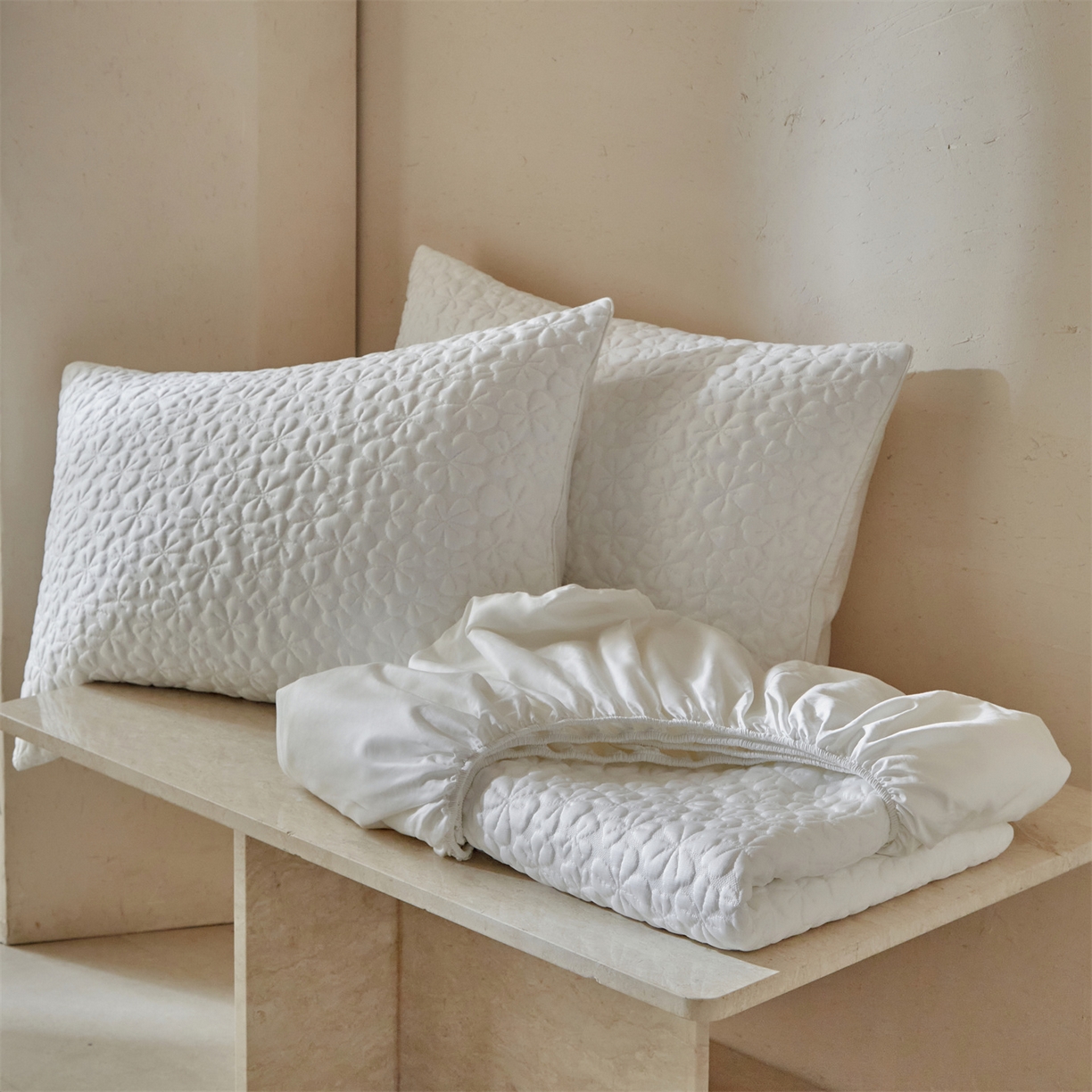 91家纺网 家纺一手货源 找家纺 傲蕾良品  2026新款出口韩国高分子冰丝软凉席【床笠&平铺款】 花间集