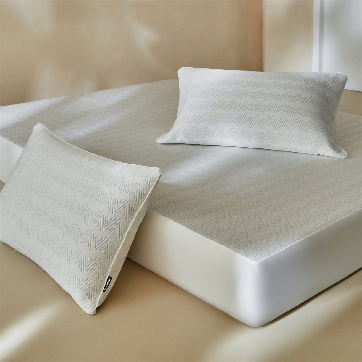 91家纺网 家纺一手货源 找家纺 傲蕾良品  2026新款出口韩国高分子冰丝软凉席【床笠&平铺款】 三角纹