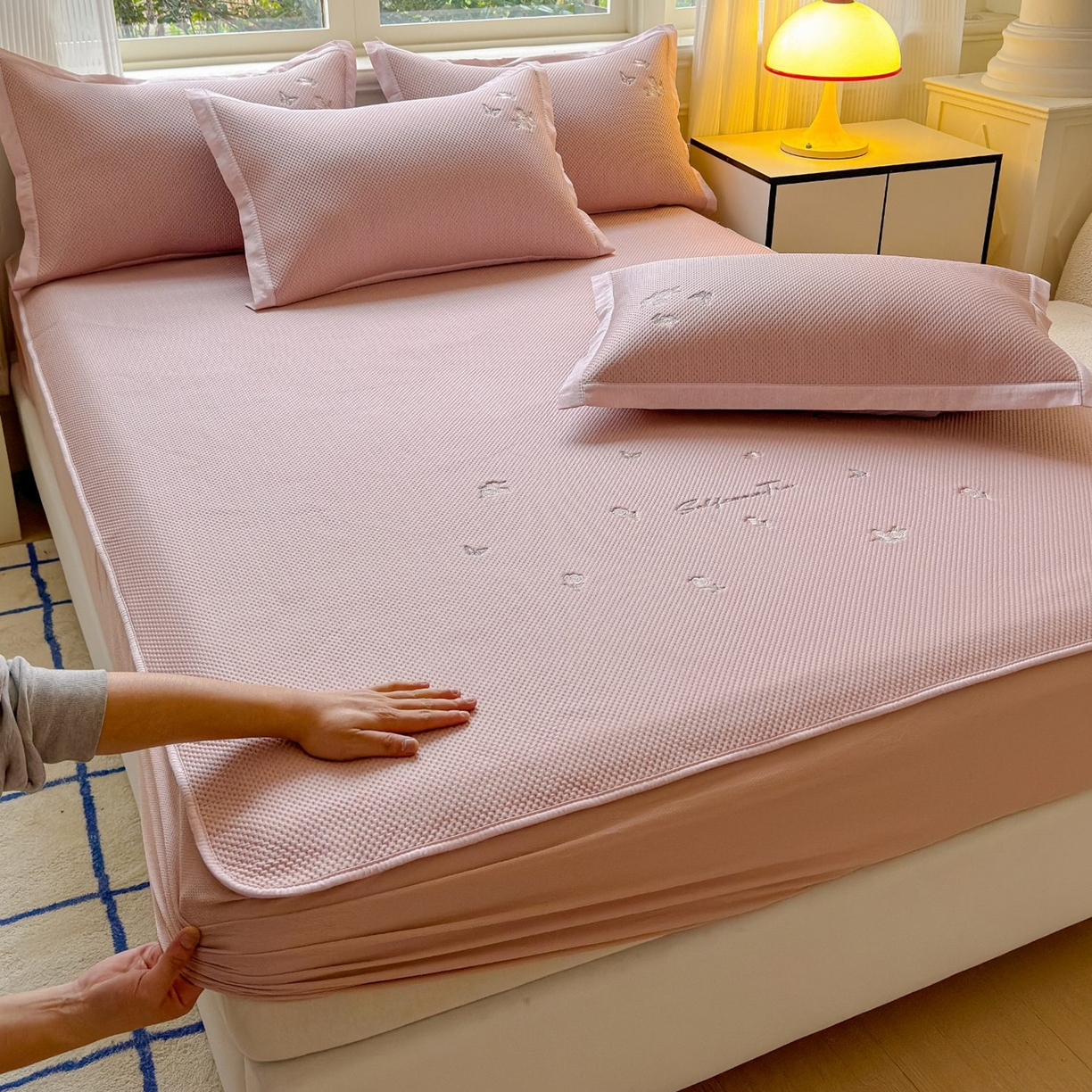 91家纺网 家纺一手货源 找家纺 （总）席匠 2026新款直角包边绣花玫瑰床笠款凉席席子凉席三件套