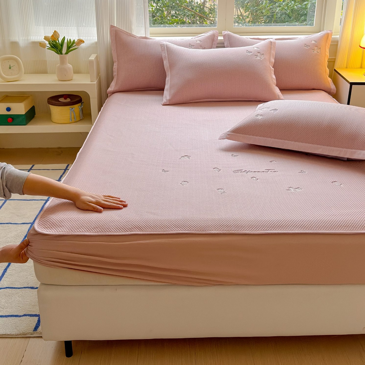 91家纺网 家纺一手货源 找家纺 （总）席匠 2026新款直角包边绣花玫瑰床笠款凉席席子凉席三件套