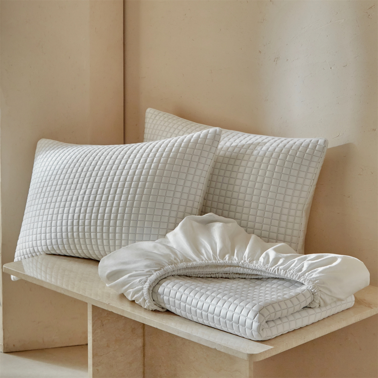 91家纺网 家纺一手货源 找家纺 傲蕾良品  2026新款出口韩国高分子冰丝软凉席【床笠&平铺款】 小方块