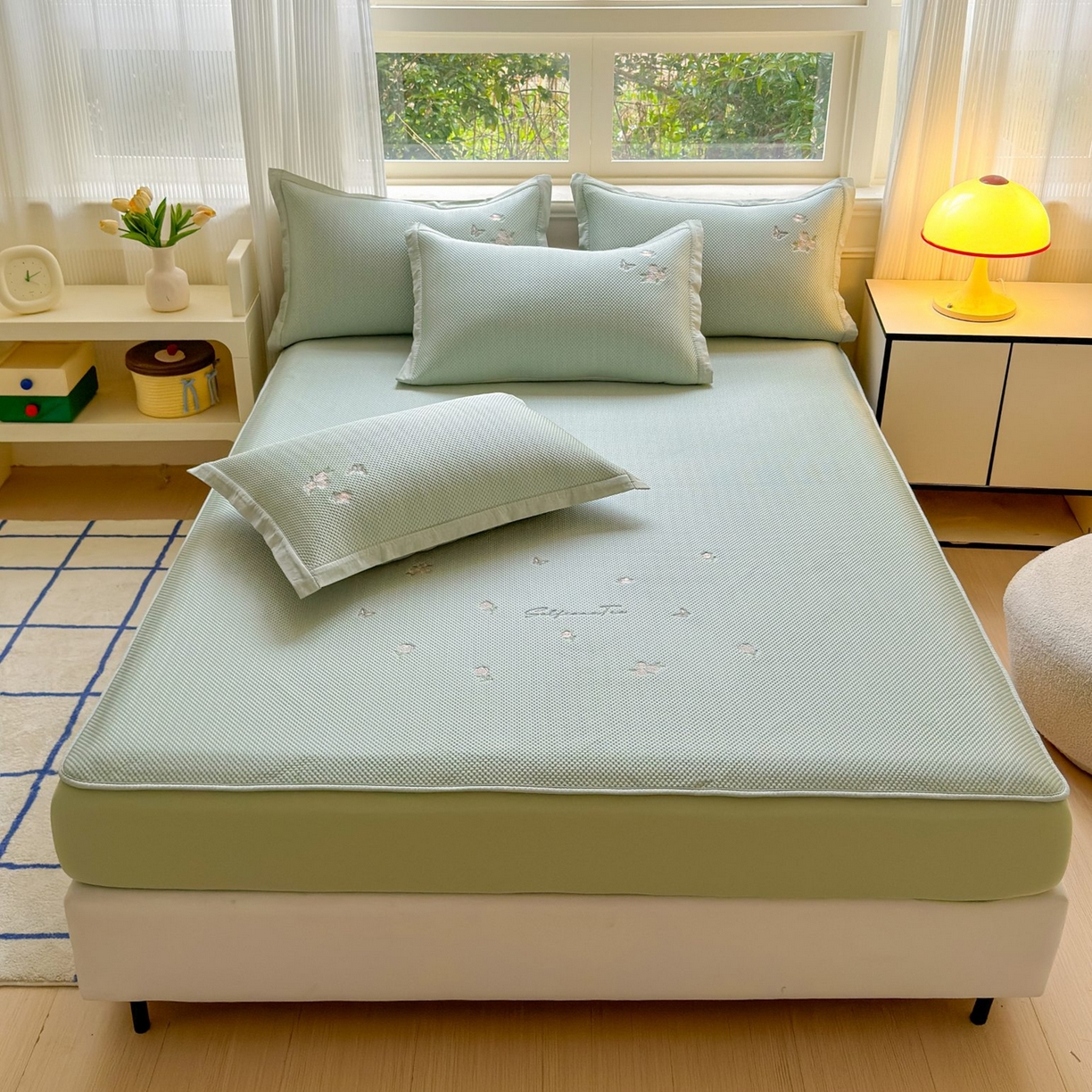 91家纺网 家纺一手货源 找家纺 席匠 2026新款直角包边绣花玫瑰床笠款凉席席子凉席三件套 绿色