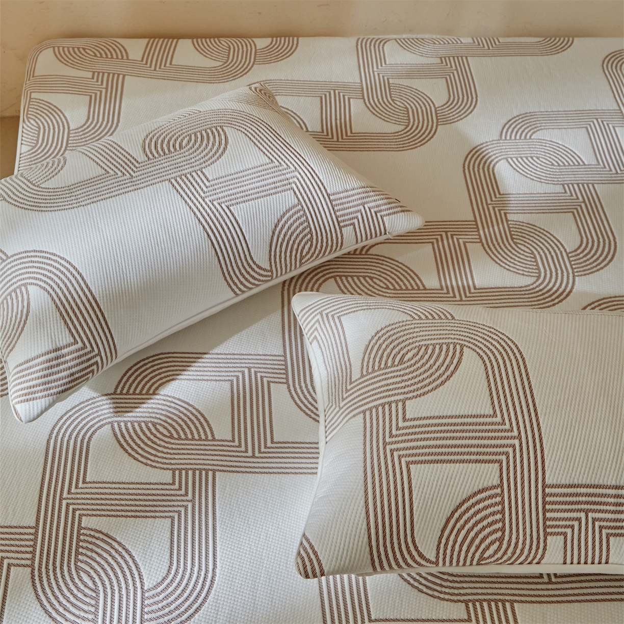 91家纺网 家纺一手货源 找家纺 傲蕾良品  2026新款出口韩国高分子冰丝软凉席【床笠&平铺款】 猪鼻子