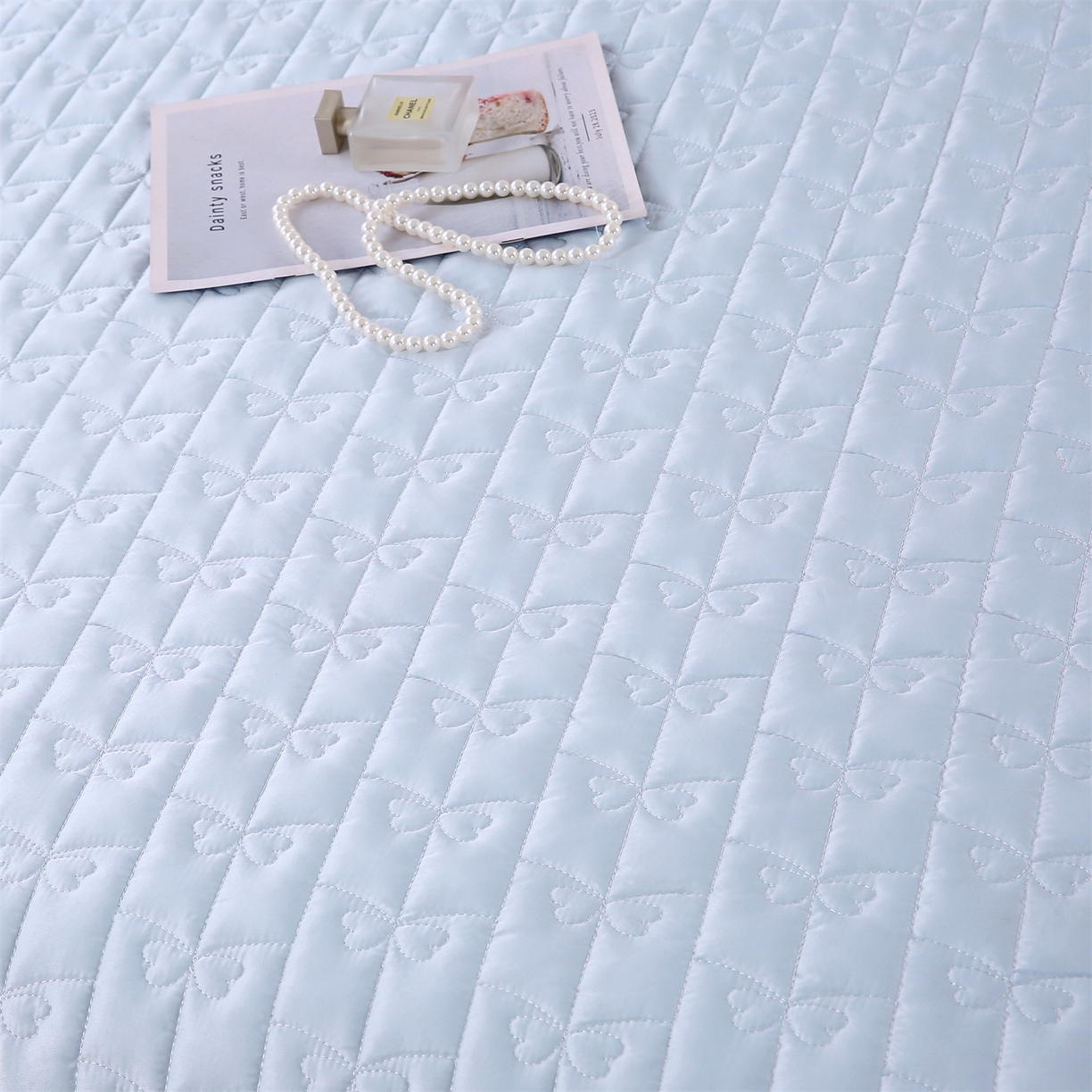 91家纺网 家纺一手货源 找家纺 提花大世界 2026新款轻奢法式蕾丝花边款丝滑水洗真丝天丝提花床单床笠床盖四件套 洛丽塔之梦-冰蓝