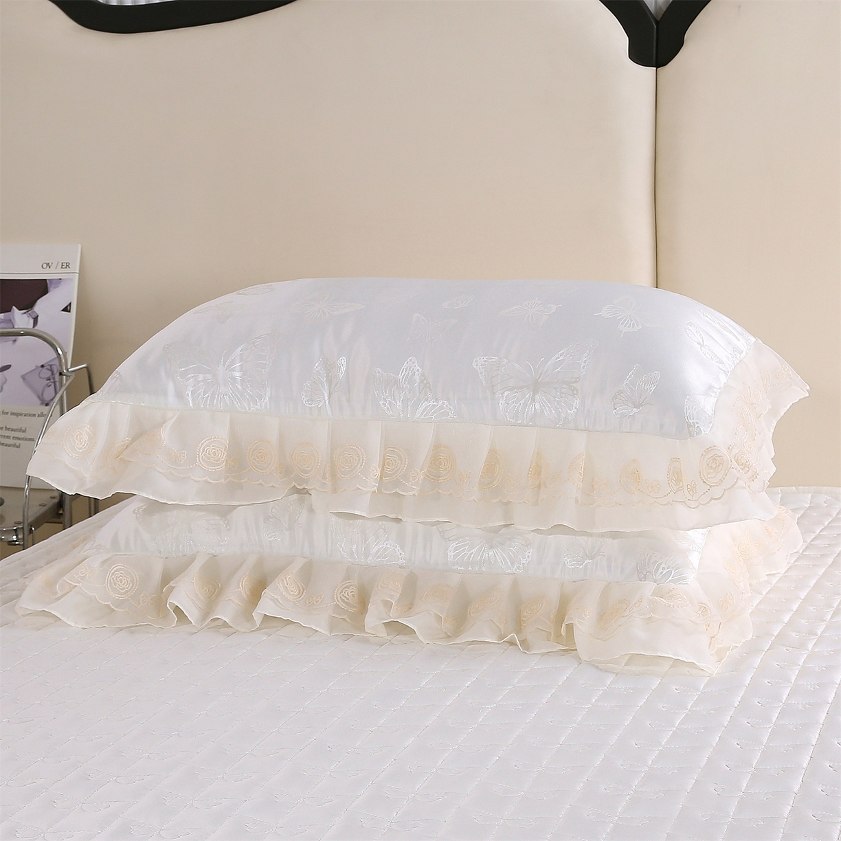 91家纺网 家纺一手货源 找家纺 提花大世界 2026新款轻奢法式蕾丝花边款丝滑水洗真丝天丝提花床单床笠床盖四件套 蝴蝶绮梦-奶霜白