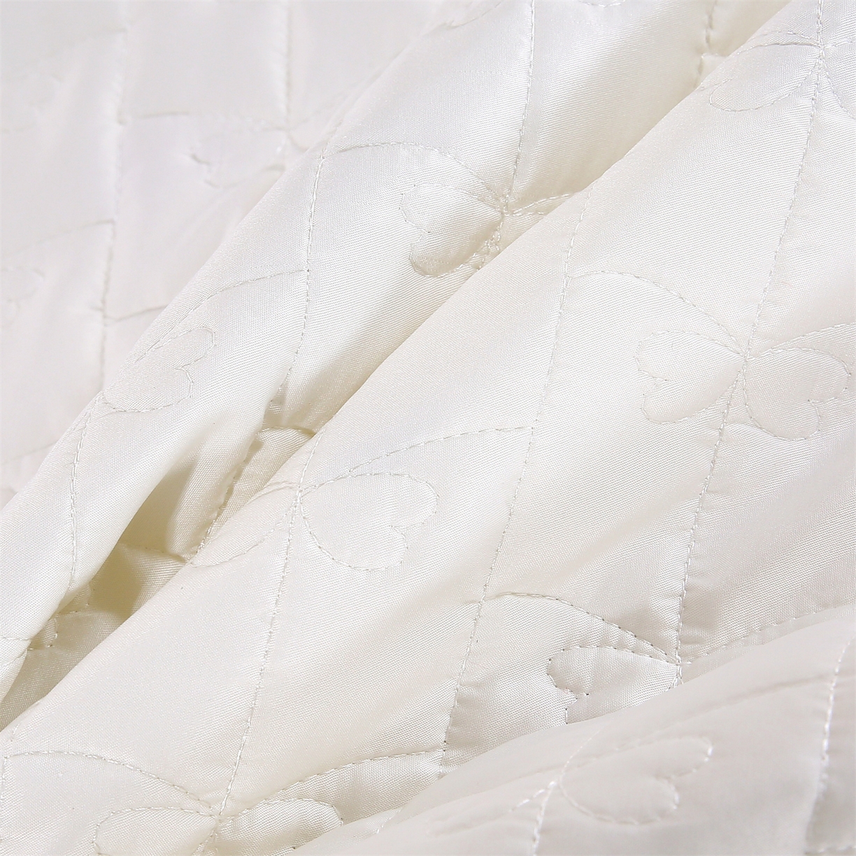 91家纺网 家纺一手货源 找家纺 提花大世界 2026新款轻奢法式蕾丝花边款丝滑水洗真丝天丝提花床单床笠床盖四件套 蝴蝶绮梦-奶霜白