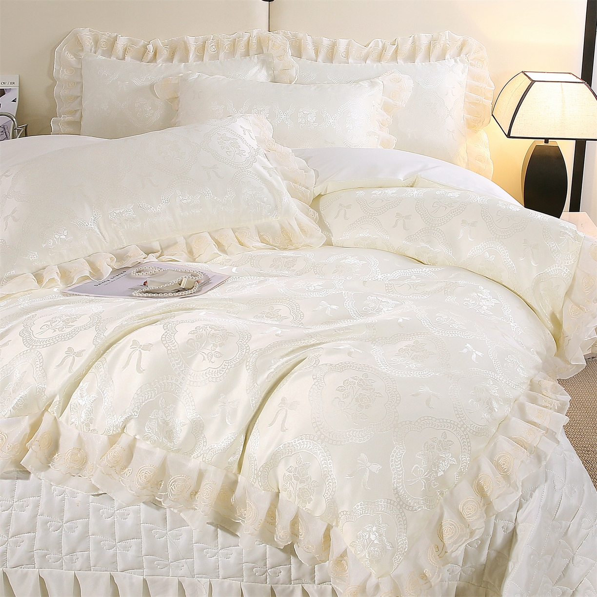 提花大世界 2026新款轻奢法式蕾丝花边款丝滑水洗真丝天丝提花床单床笠床盖四件套 洛丽塔之梦-珍珠白