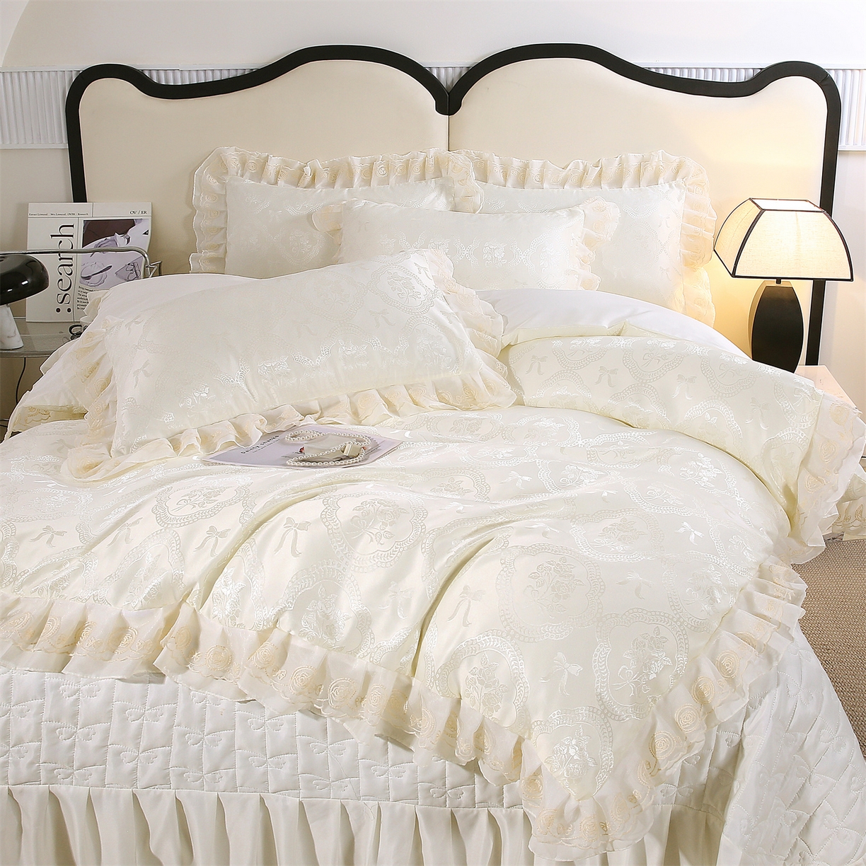 91家纺网 家纺一手货源 找家纺 提花大世界 2026新款轻奢法式蕾丝花边款丝滑水洗真丝天丝提花床单床笠床盖四件套 洛丽塔之梦-珍珠白