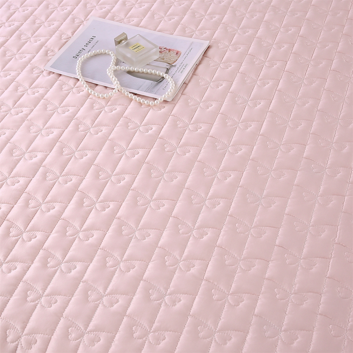 91家纺网 家纺一手货源 找家纺 提花大世界 2026新款轻奢法式蕾丝花边款丝滑水洗真丝天丝提花床单床笠床盖四件套 洛丽塔之梦-樱花玉