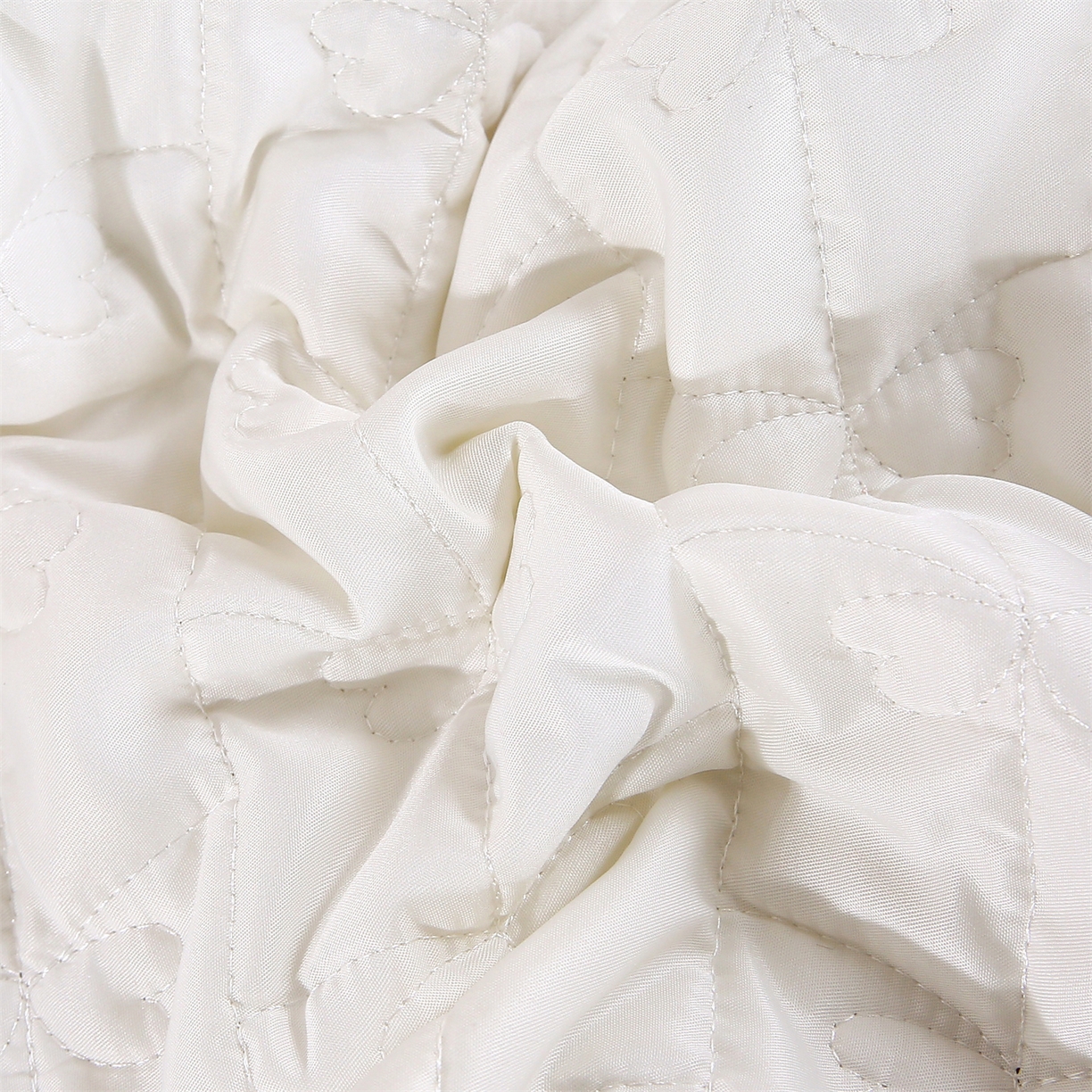 91家纺网 家纺一手货源 找家纺 提花大世界 2026新款轻奢法式蕾丝花边款丝滑水洗真丝天丝提花床单床笠床盖四件套 蝴蝶绮梦-奶霜白