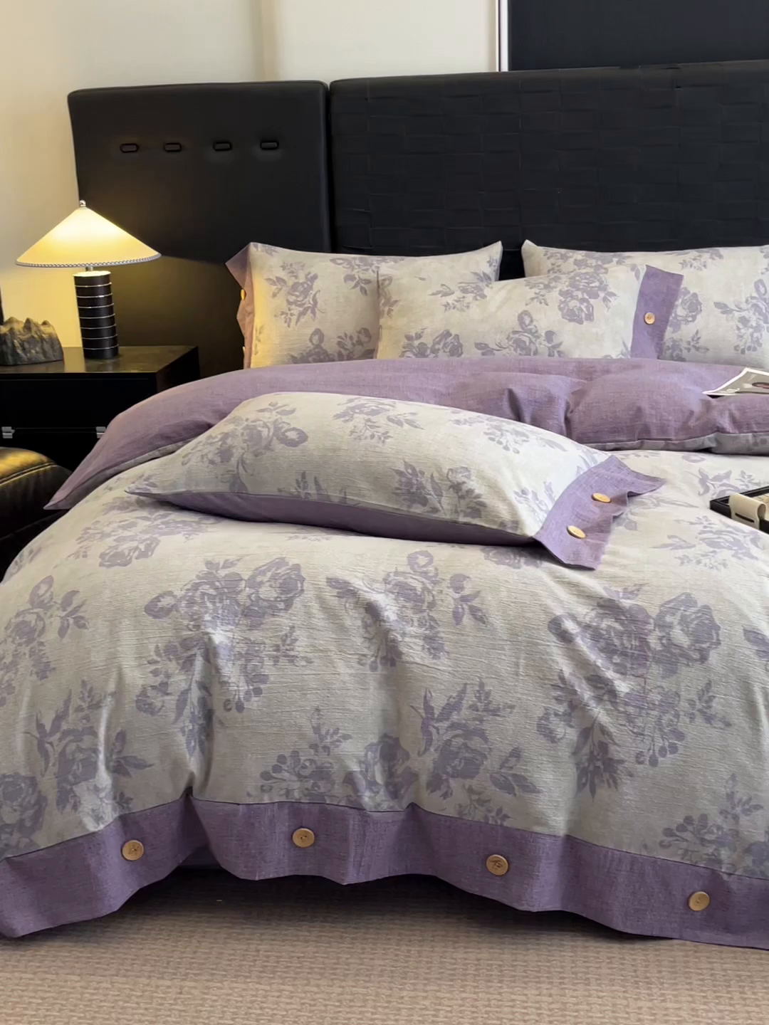 91家纺网 家纺一手货源 找家纺 梦舒羽 2026春夏新款A类原麻纽扣四件套加厚被套床单宿舍双人床仿亚麻套件-最新款 古堡花园-紫