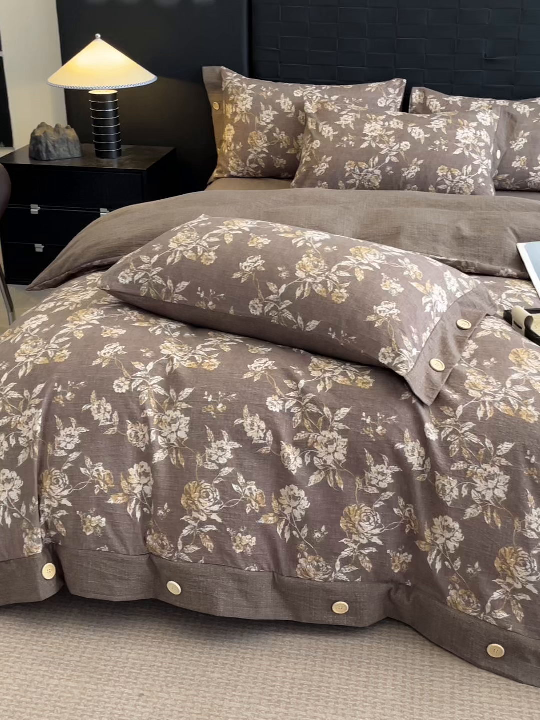 91家纺网 家纺一手货源 找家纺 梦舒羽 2026春夏新款A类原麻纽扣四件套加厚被套床单宿舍双人床仿亚麻套件-最新款 金锦