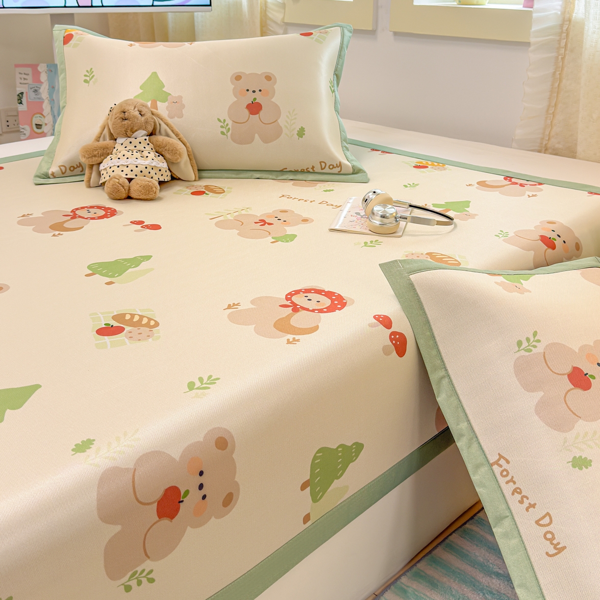 91家纺网 家纺一手货源 找家纺 慕尚家纺 2026新款凉感冰丝凉席席子 小红帽熊