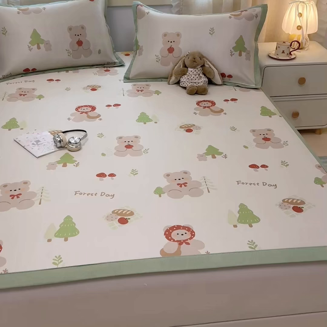 91家纺网 家纺一手货源 找家纺 慕尚家纺 2026新款凉感冰丝凉席席子 小红帽熊