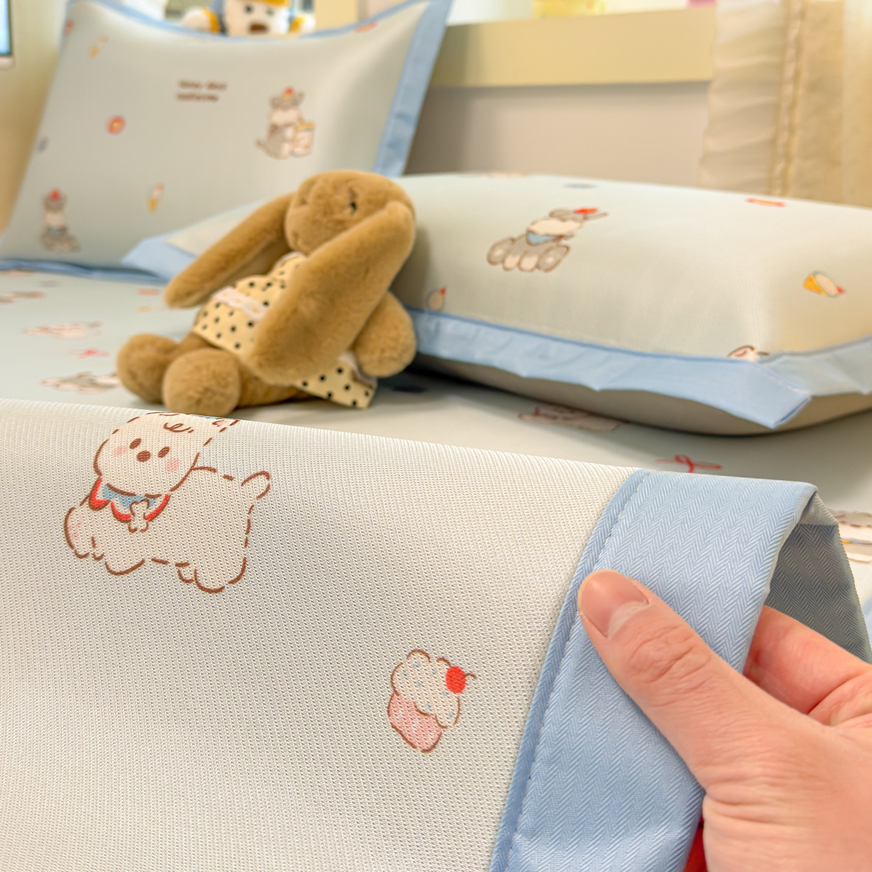 91家纺网 家纺一手货源 找家纺 慕尚家纺 2026新款凉感冰丝凉席席子 小雪碧