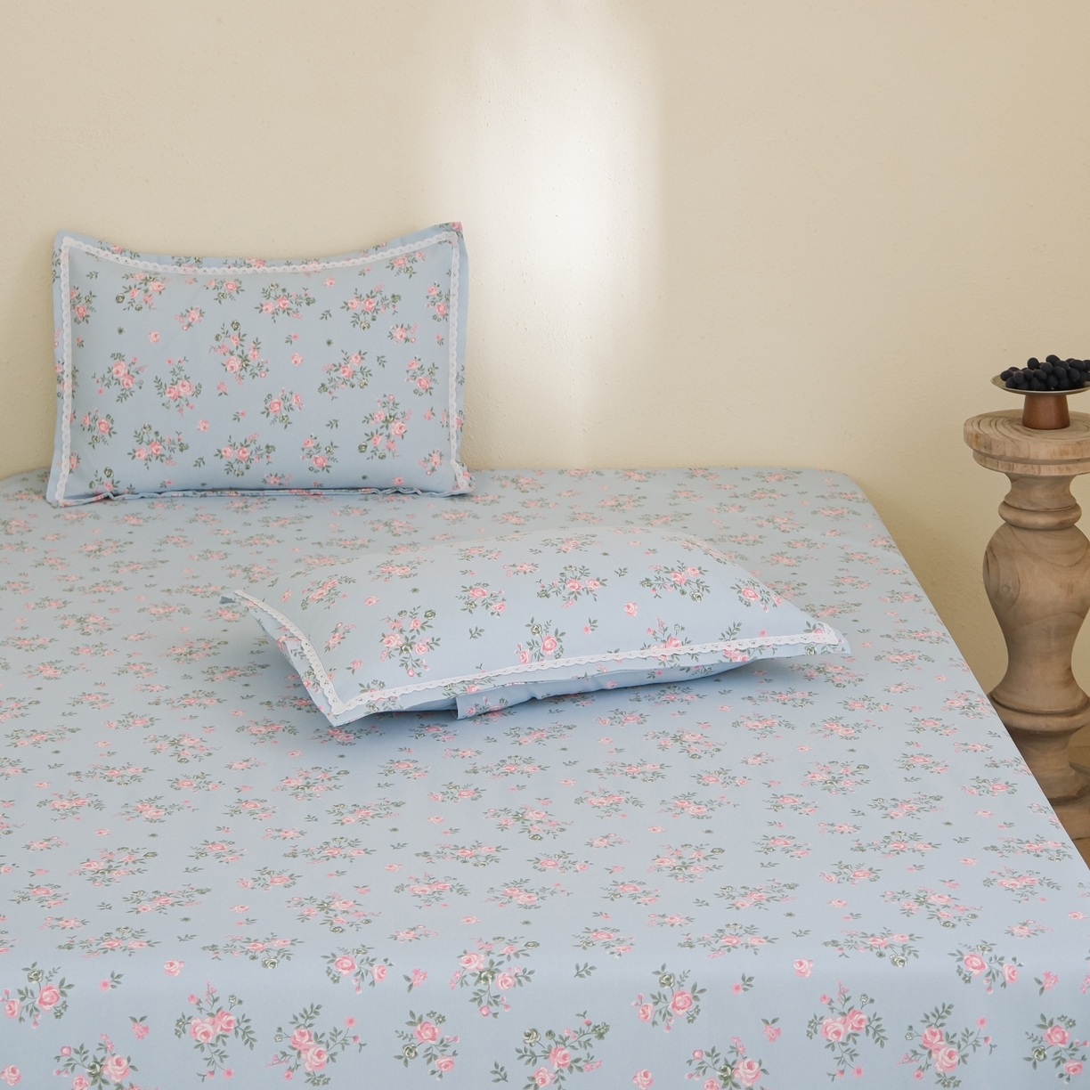 91家纺网 家纺一手货源 找家纺 （总）慕绸家纺（原萌宝老粗布厂家） 2026新款原棉细纱工艺款亲肤柔软老粗布床单凉席席子春夏热门款-直播热卖圆角花边款