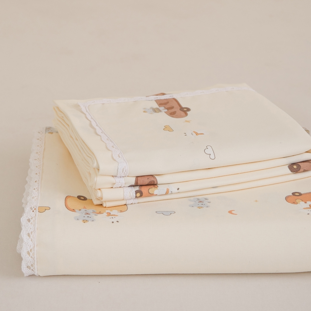 91家纺网 家纺一手货源 找家纺 （总）慕绸家纺（原萌宝老粗布厂家） 2026新款原棉细纱工艺款亲肤柔软老粗布床单凉席席子春夏热门款-直播热卖圆角花边款