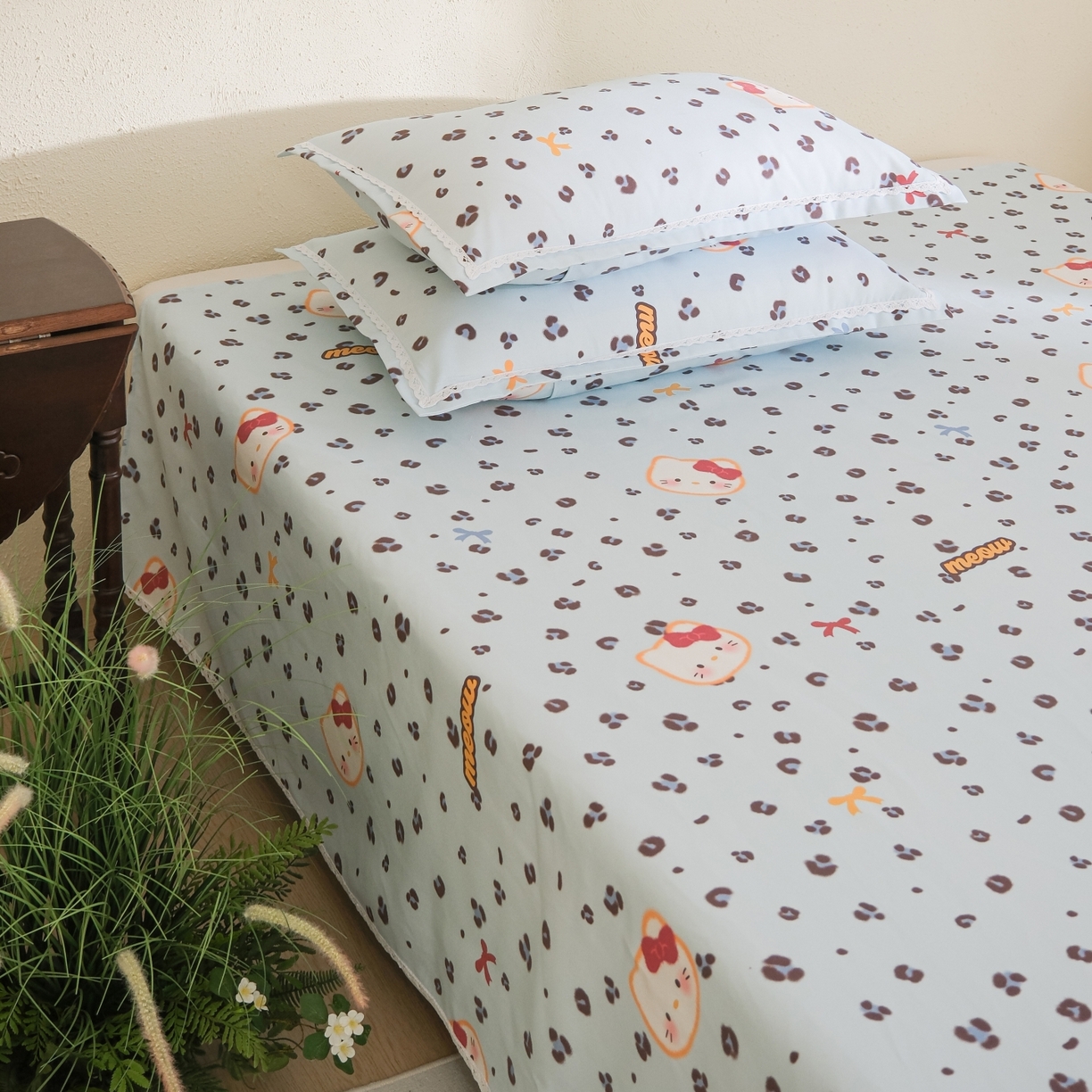 91家纺网 家纺一手货源 找家纺 慕绸家纺（原萌宝老粗布厂家） 2026新款原棉细纱工艺款亲肤柔软老粗布床单凉席席子春夏热门款-直播热卖圆角花边款 豹纹喵