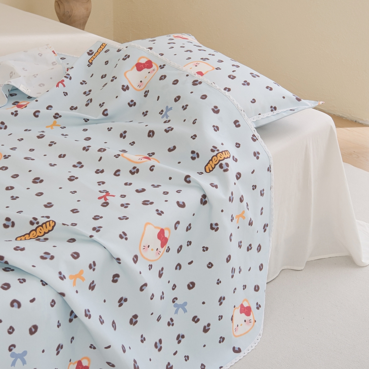 91家纺网 家纺一手货源 找家纺 慕绸家纺（原萌宝老粗布厂家） 2026新款原棉细纱工艺款亲肤柔软老粗布床单凉席席子春夏热门款-直播热卖圆角花边款 豹纹喵