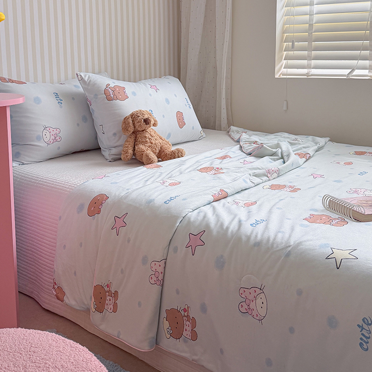 91家纺网 家纺一手货源 找家纺 桃子家居 2026新款A类卡通小清新奶乎乎高品质牛奶丝软糯针织棉嵌绳工艺夏被系列 针织嵌绳-薄荷奶猫