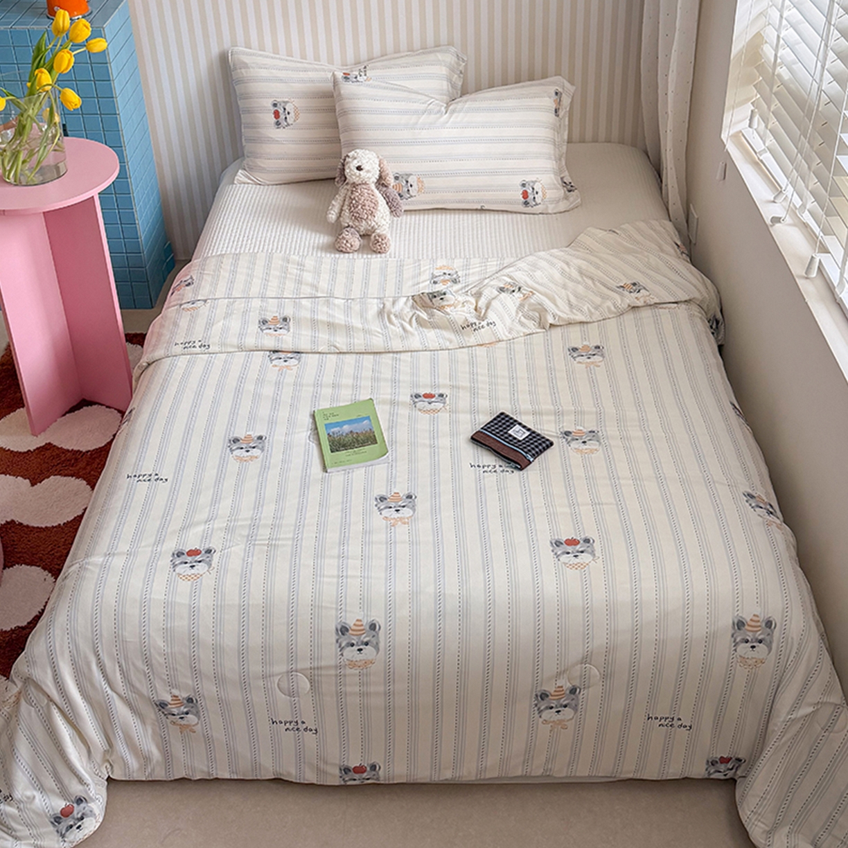 91家纺网 家纺一手货源 找家纺 桃子家居 2026新款A类卡通小清新奶乎乎高品质牛奶丝软糯针织棉嵌绳工艺夏被系列 针织嵌绳-乖乖狗