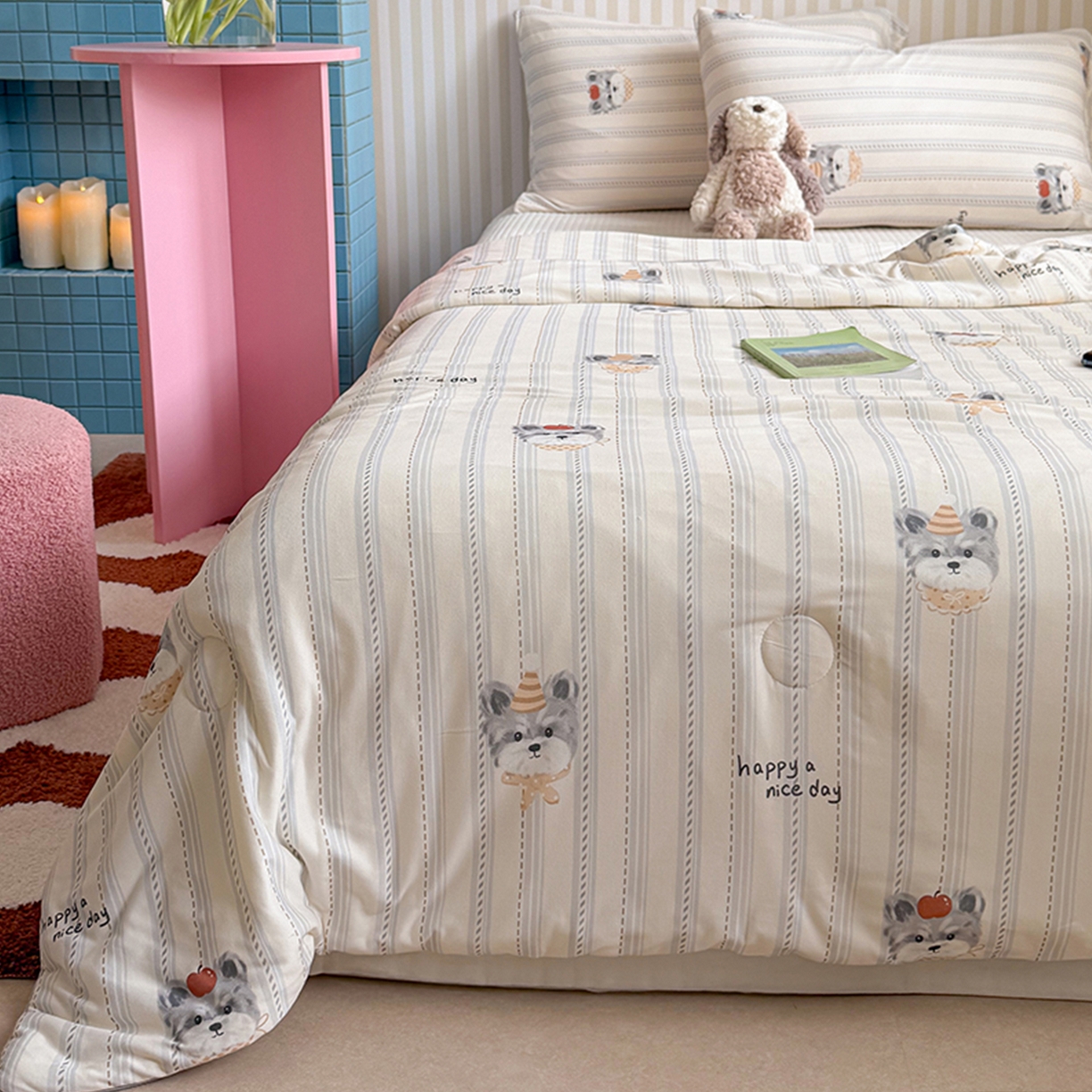 91家纺网 家纺一手货源 找家纺 桃子家居 2026新款A类卡通小清新奶乎乎高品质牛奶丝软糯针织棉嵌绳工艺夏被系列 针织嵌绳-乖乖狗