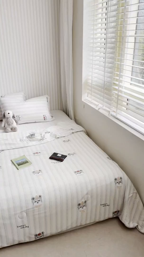 91家纺网 家纺一手货源 找家纺 桃子家居 2026新款A类卡通小清新奶乎乎高品质牛奶丝软糯针织棉嵌绳工艺夏被系列 针织嵌绳-乖乖狗