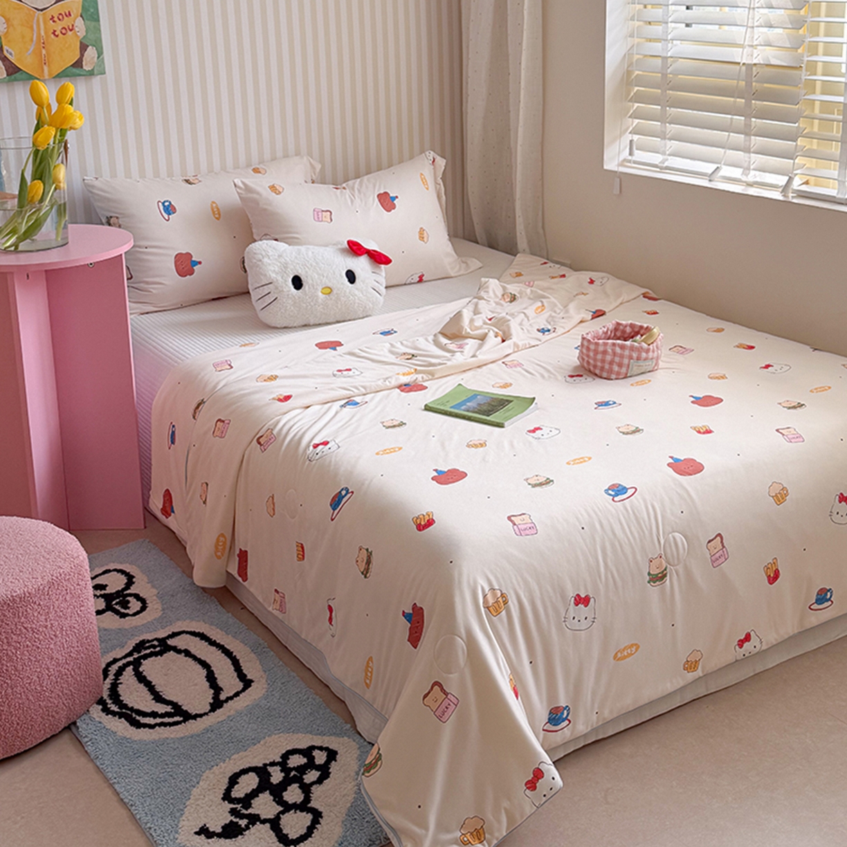 91家纺网 家纺一手货源 找家纺 桃子家居 2026新款A类卡通小清新奶乎乎高品质牛奶丝软糯针织棉嵌绳工艺夏被系列 针织嵌绳-奶杏甜点猫